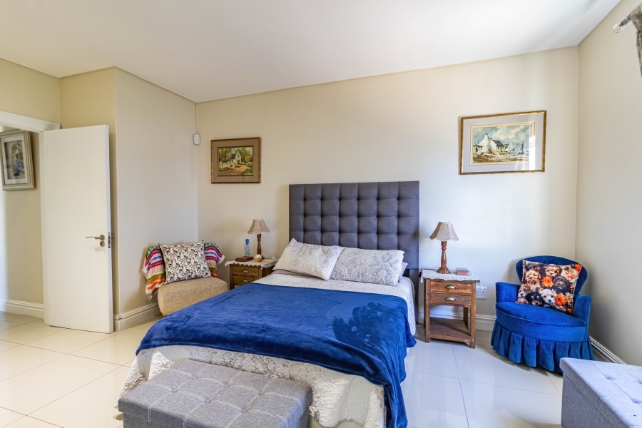 3 Bedroom Property for Sale in Yzerfontein Western Cape